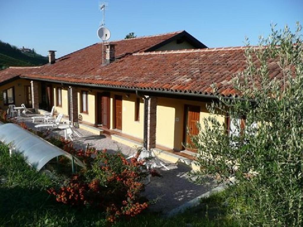 Agriturismo Il Ciabot Villa Бароло Екстериор снимка